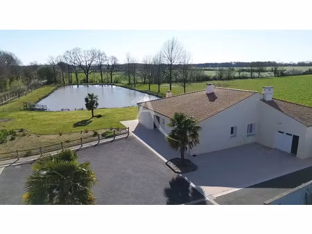 vente maison à la génétouze (85190) : à vendre / 136m² la génétouze