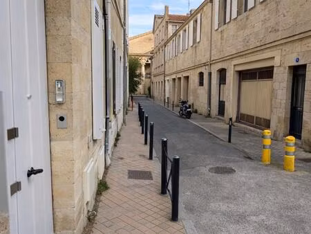 chartrons – jardin public | t4 duplex avec terrasse & garage – 101 m²