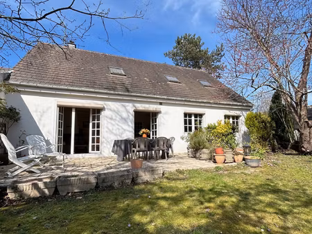 maison 7 pièces 167 m² utiles sur 909 m² de terrain