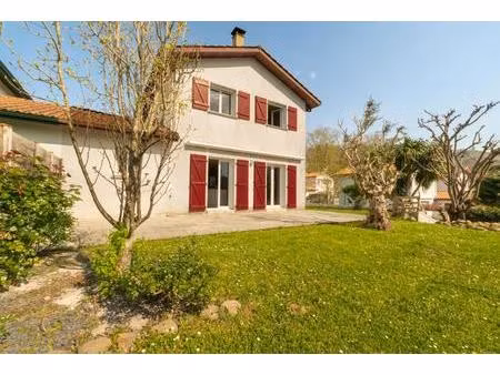 maison cambo les bains