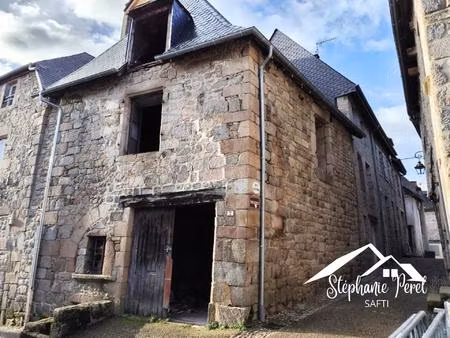 bien atypique & plein de charme ! ancien four à pain à rénové au cœur de meymac