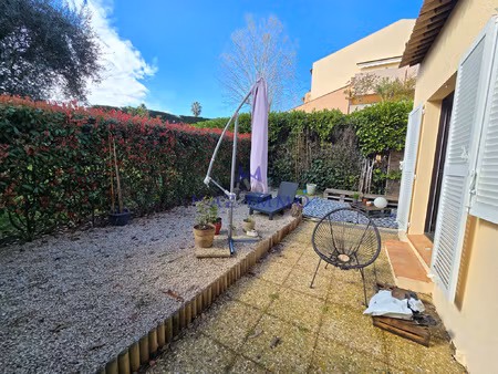 mougins maison 3 pièces avec jardins  au calme  résidence