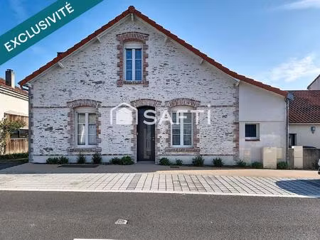 charmante maison rénovée  jardin paysager  garage