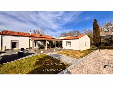 propriété d'exception à vendre 8 pièces revel (31)