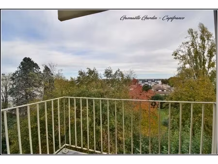 bordeaux cauderan - appartement 3/4 pièces 70 m² avec balcon  parking et cave