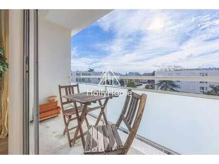 t3 lumineux - balcon - parking