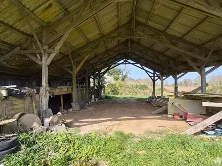 hangar sur parcelle de 700 m²