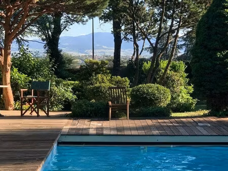 maison t7 200m² sur 3327m² de terrain  piscine 12x6m