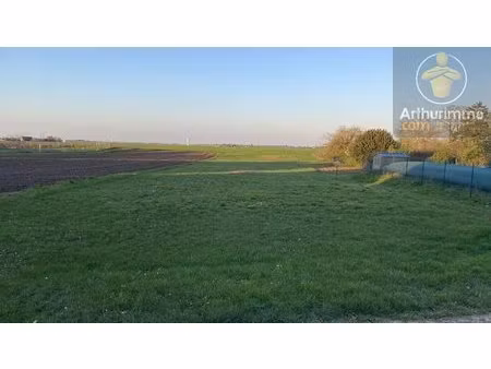 terrain constructible non viabilisé au calme