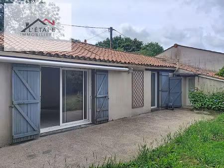 maison en pierre à deux pas de l'océan