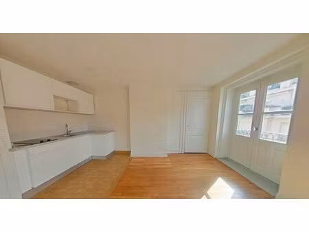 t1bis rue victor hugo lyon 2e