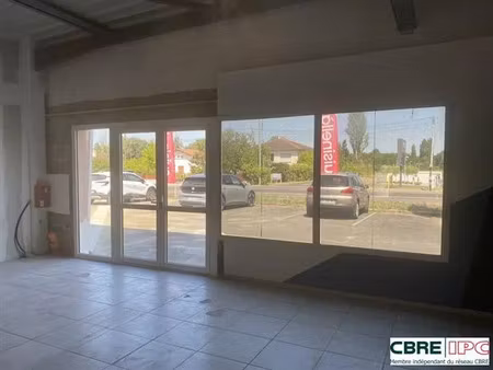 location commerce mont-de-marsan 172 m²