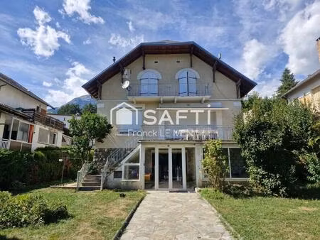 vente maison 8 pièces 195 m² embrun (05200)