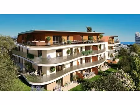 appartement t3 de 63 82 m² à villeneuve-loubet (06270)
