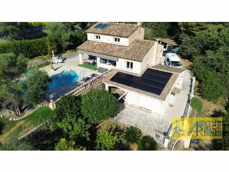 emplacement no1 à antibes villa avec piscine et magnifique vue mer - fort potentiel de...