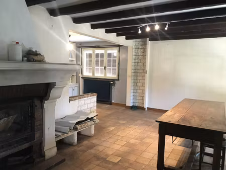 charmante maison à fort potentiel avec grand terrain sect