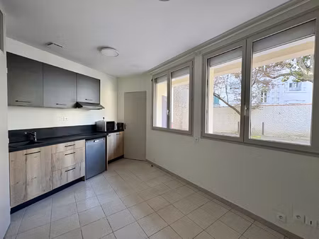 studio rénové - hyper centre