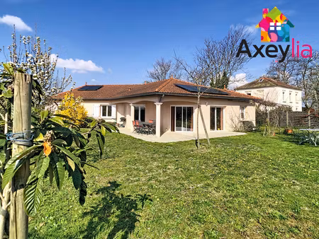 a vendre - riorges - maison plain-pied 5 chambres avec garage et terrain