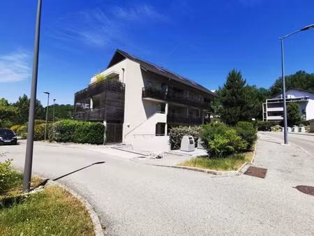 location appartement 3 pièces 58m² chambery 73000