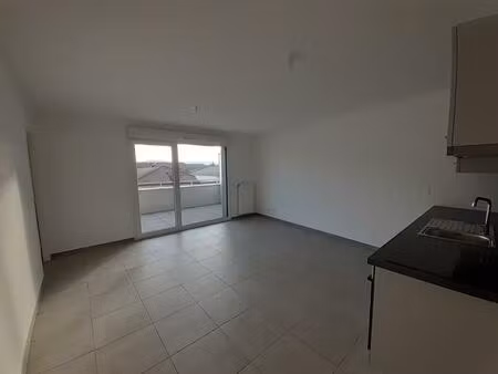 location appartement 3 pièces 60m² rumilly 74150