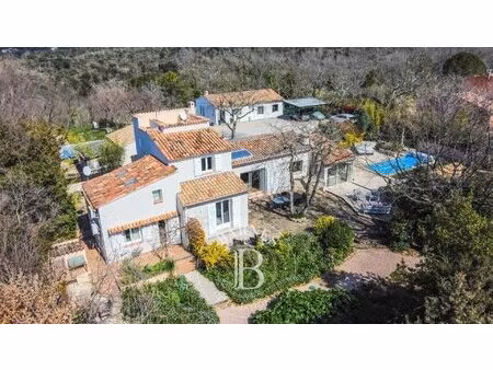 bagnols en forêt - domaine composé de trois habitations avec fort revenus locatif déjà...