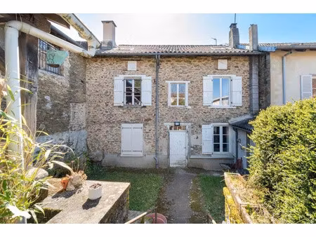 vente maison 6 pièces 206 m² à chalus (87230)  174 371 €
