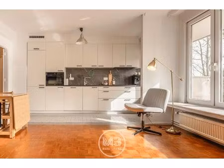 instapklaar 3 slpk app. met terras en autostaanplaats – topligging pulhof.