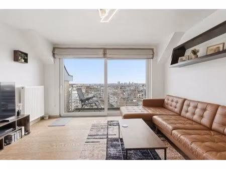 zuidgericht / vlak aan zeedijk