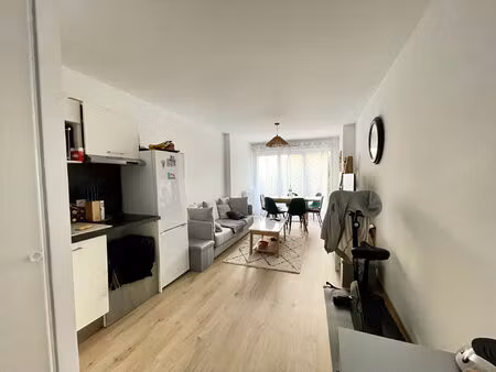 location appartement 2 pièces 44 m² à chambray-lès-tours (37170)