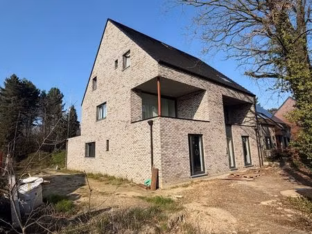 ruim gelijkvloers appartement (geen 21% btw)