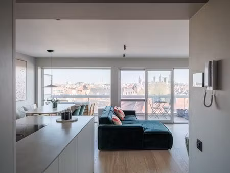 coupure - stijlvol gerenoveerd appartement met 2 slaapkamers en unieke zichten op het wate