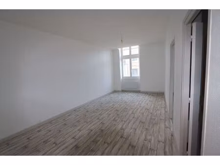 location appartement 3 pièces 59 m² à la charité-sur-loire (58400)