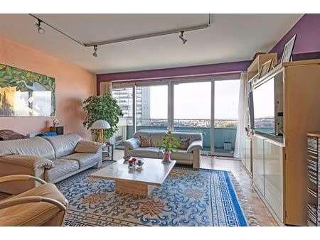 ruim appartement met een prachtig uitzicht