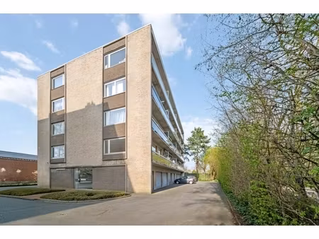 appartement te koop in roeselare met 2 slaapkamers