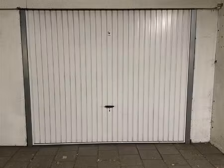 garage te koop in berchem