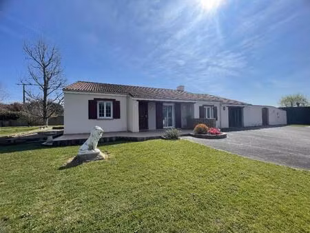 maison familliale entre nantes et pornic très bon état