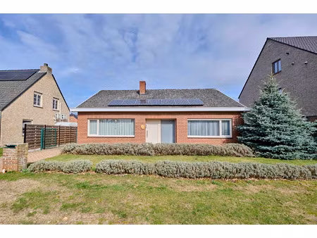 gelijkvloerse woning op een mooi perceel