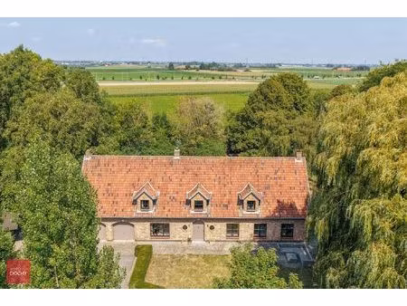 volledig vernieuwde villa nabij jan yperman ziekenhuis