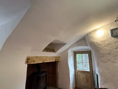 maison dans le cirque de navacelles