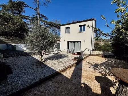 maison 4 pièces de 80m2 sur une parcelle de 400m2
