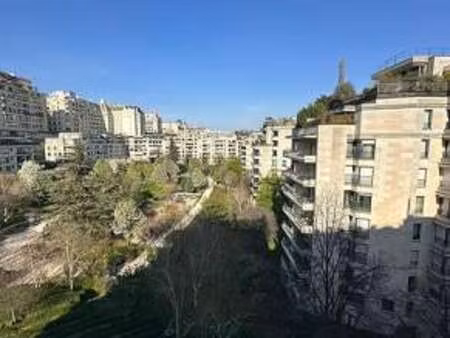 appartement 2 chambres meublé avec terrasse  ascenseur et cave