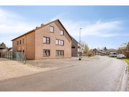 appartement te koop in lommel met 2 slaapkamers