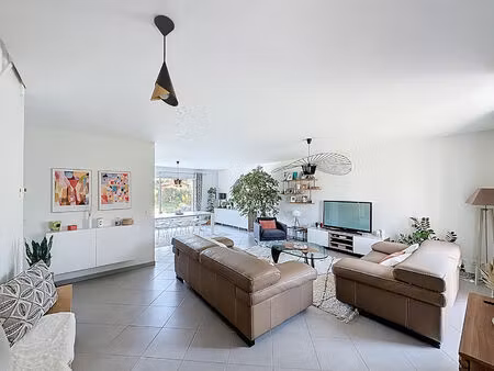 vente maison 6 pièces  172.00m²  mareuil