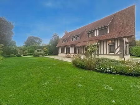 superbe maison normande en colombages de 240 m²   aux portes de deauville -très bon standi