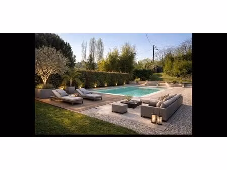 maison avec studio  piscine  gîte et annexe.