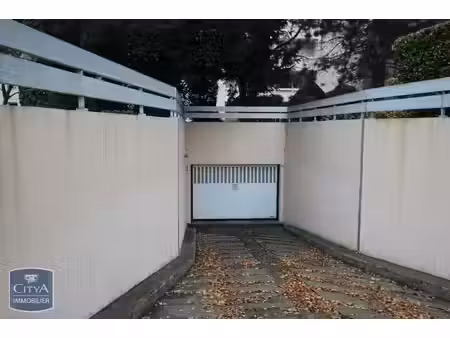 location parking cambrai 59400
