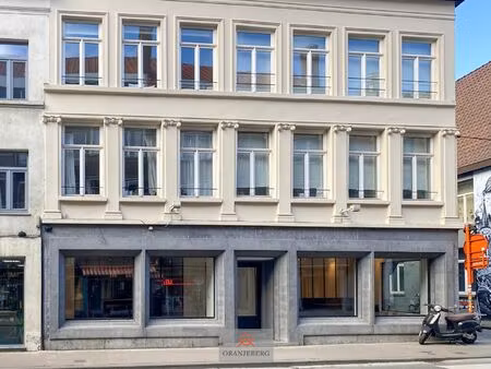 prachtig handelsgelijkvloers in centrum gent