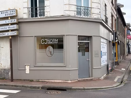 location commerce 17 m² à conches-en-ouche (27190)