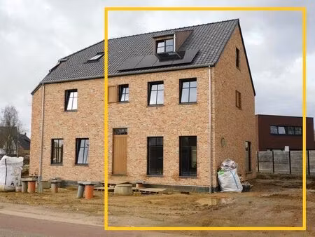 landelijk modern  energiezuinige ben-woning in het hart van heusden centrum