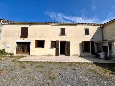 vente longère et corps de ferme à la grève-sur-mignon (17170) : à vendre / 152m² la grève-